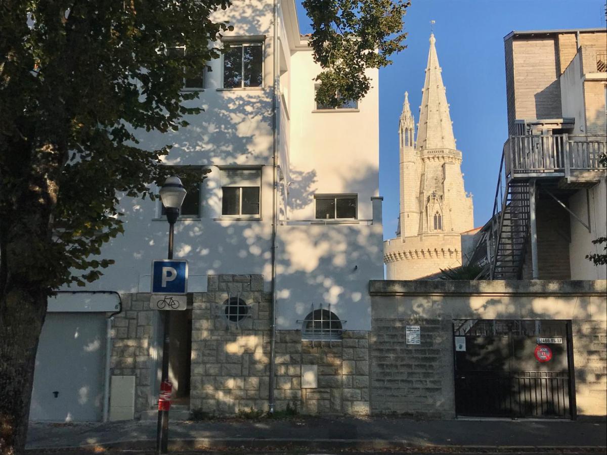 Appartement Avec Cour Privee Centre Ville Classe 4 Etoiles Remparts 1 La Rochelle  Zewnętrze zdjęcie